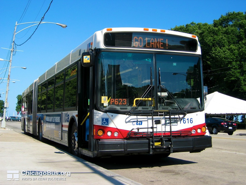 Bus #7616 at Jackson and Columbus on June 16, 2005.
